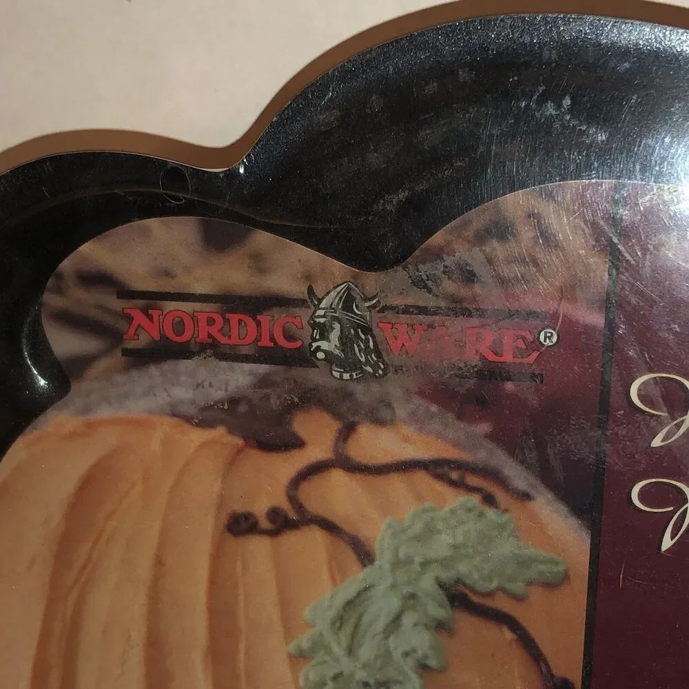 VTG Nordic Ware Harvest Baking Pan 30792 Pumpkin Thanksgiving Cake New Sealed